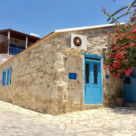 Dalla's Cyprus Retreat Apartment *