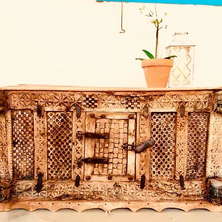 Dalla's Cyprus Retreat