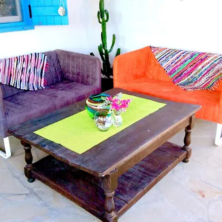 Dalla's Cyprus Retreat Maroni